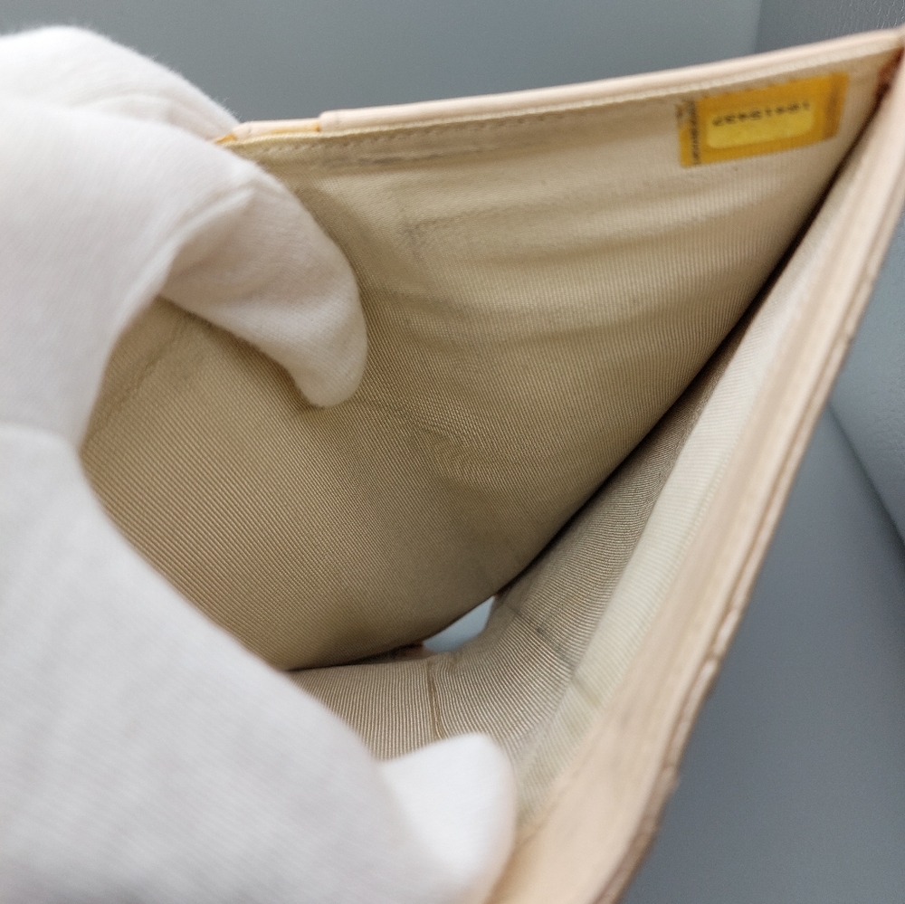 🖤CANEL Gold Metallic Quilted Leather Wallet/Clutch🖤 - Picture 12 of 17